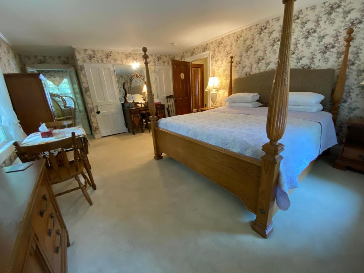 Bernard Gray Hall Bed And Breakfast Niagara-on-the-Lake Bagian luar foto