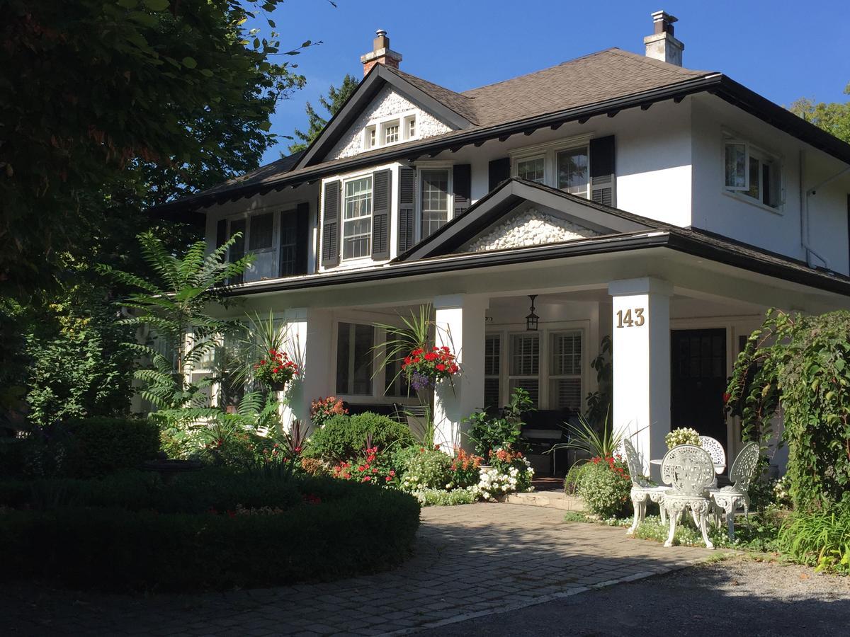 Bernard Gray Hall Bed And Breakfast Niagara-on-the-Lake Bagian luar foto